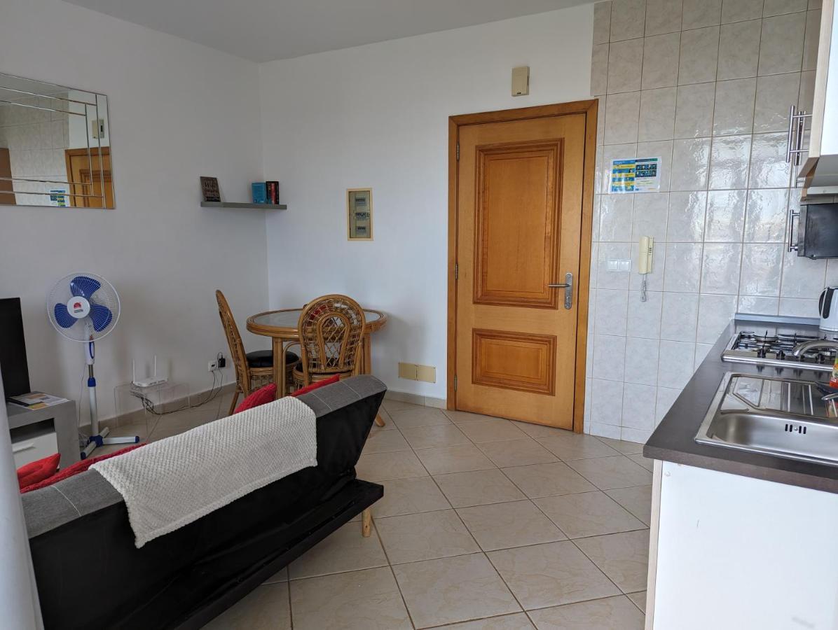 Vila Cabral 1 Bed Apt - Wi-Fi & Air Con Included Sal Rei Exterior photo